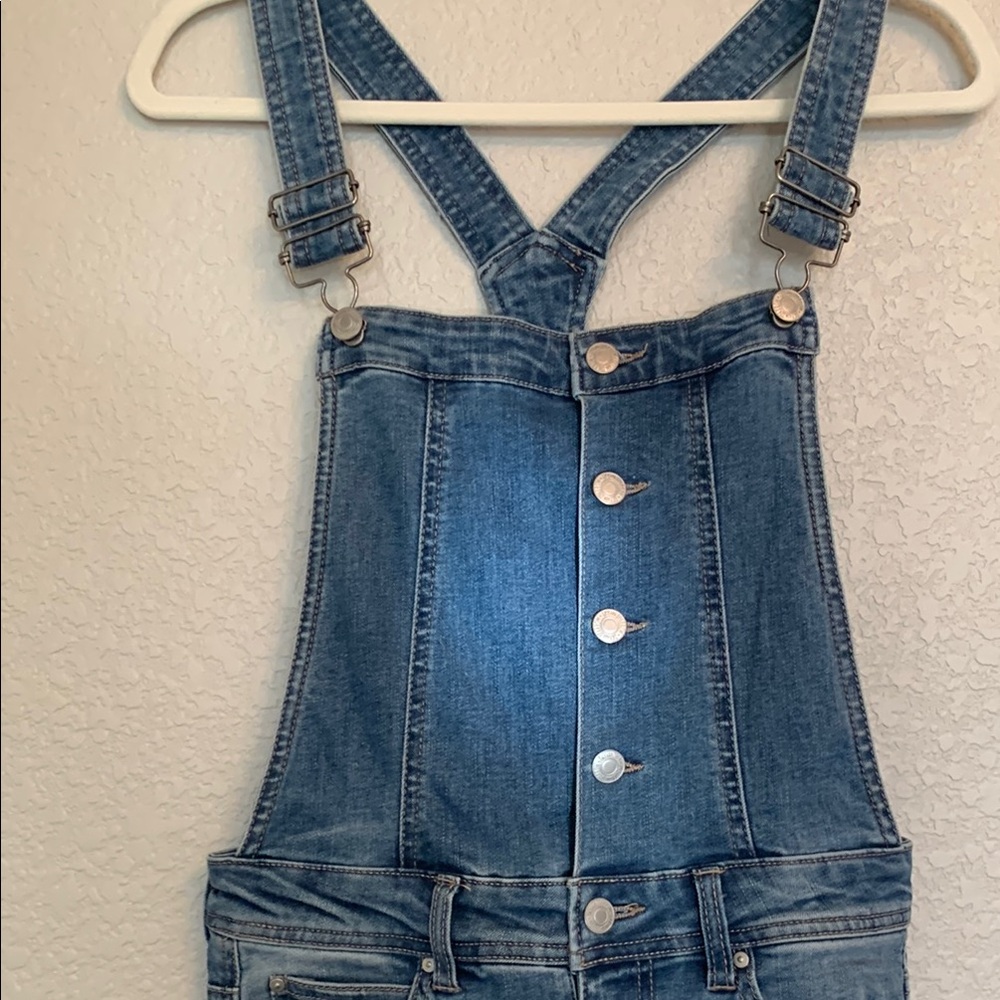 Sky and Sparrow Blue Overalls with Slim Fit and Distressed Style - Picture 8 of 11